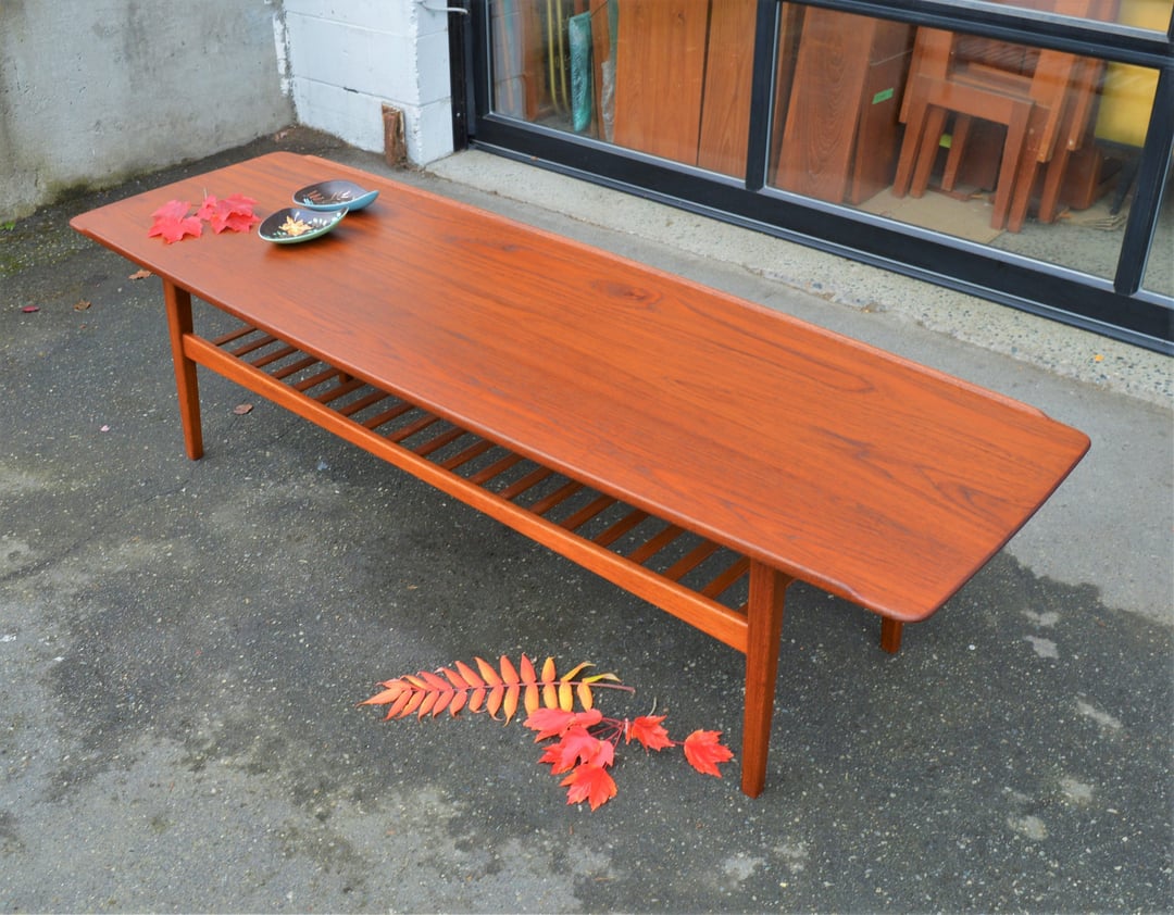 Impeccable Solid Teak Surfboard Coffee Table W Flared Edges Slat