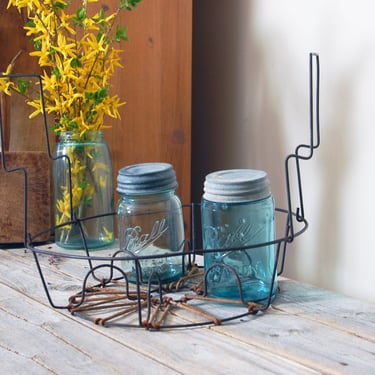 Antique canning rack / vintage jar lifter / wire canning rack / canning jar holder / rustic farmhouse decor  / centerpiece display 