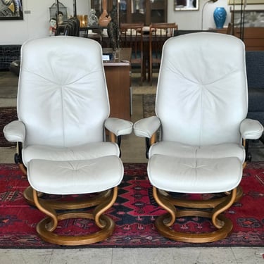 Vintage Norwegian Ekornes Stressless Leather Lounge Chairs &amp; Ottomans