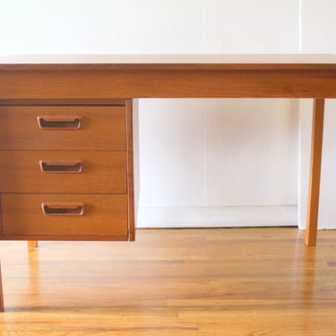 Mid Century Modern Arne Vodder Style Danish Teak Desk