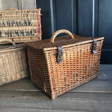 French Picnic Basket, Lined, Leather Metal Closure, Top Carry Handle, French Farmhouse 