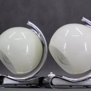 1930s Pair of Art Deco Chrome Plated Table Lamps, Czechoslovakia 