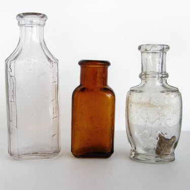 Three Vintage Small Glass Bottles Medical 3i and Amber Brown U.D. Co. and Embossed Apothecary 1940s 