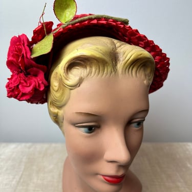 Beautiful 1950’s red monochromatic spring floral hat~ Pinup Rockabilly style  Striking summer woven Raffia vintage Millinery 