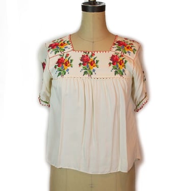 1950s Blouse ~ Mexican Cross Stitch Embroidered Blouse 