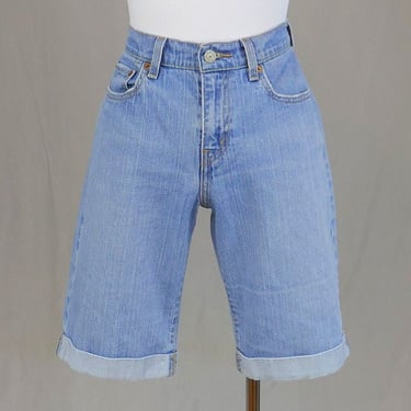 Vintage Cuffed Levi's 515 Shorts - 32