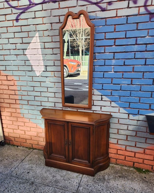 Entrance Cradenza with Mirror. Brandt Furniture.