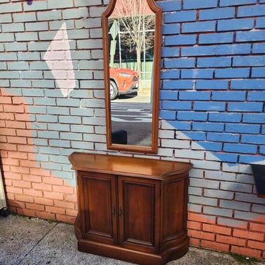 Entrance Cradenza with Mirror. Brandt Furniture.