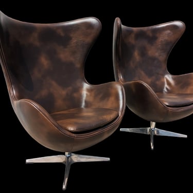Mid Century Danish Modern Arne Jacobsen Reproduction Egg Chairs 