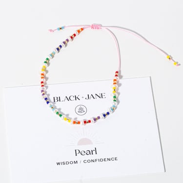 RAINBOW PEARL BEADED FRIENDSHIP BRACELET