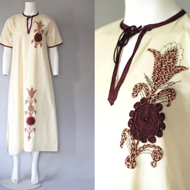 1970s Embroidered Organic Cotton Short Sleeve A-Line Vintage Maxi Dress - Medium 