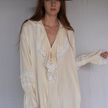 Silk and Lace Blouse / Creamy Silk Lace Shirt / 1970's Style 1990's Blouse / Frilly Neckline Puffed Sleeves / Oversized Casual Silk Blouse 