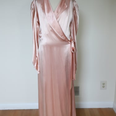 1930s Pink Satin Dressing Gown