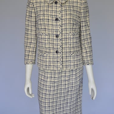 1960s creamy white and navy windowpane check Davidow skirt suit S/M 