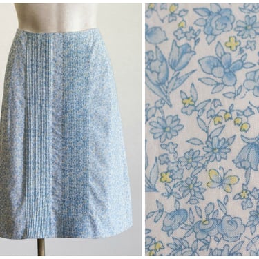 1960s blue floral a line skirt with pin tuck detailing 