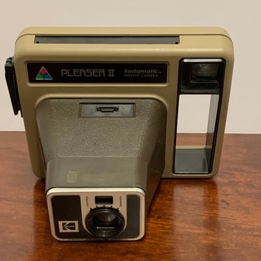 Vintage Kodak Pleaser II Instant Camera 