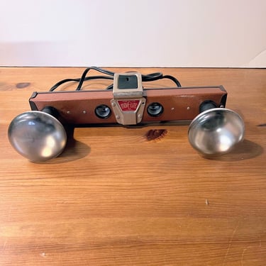 Vintage Acme Mov-E-Lite Light Bar 4 Lamp Sockets Made in Chicago USA Tested 