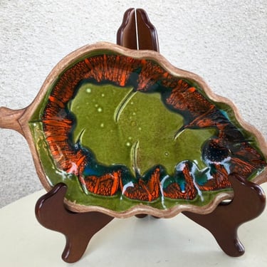 Vintage Atomic green orange Santa Anita Ware  pottery bowl leaf 9”x 6” x 2” 