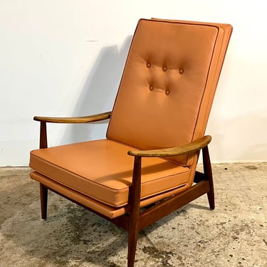 Mid Century Modern Tilt Recliner Lounge Chair by Milo Baughman for James Inc. 