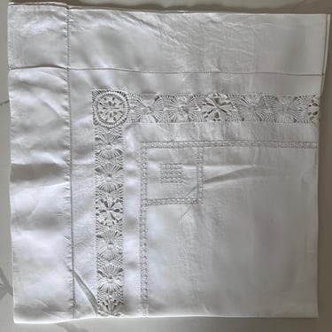 Tablecloth 40.5x40” drawnwork Gift quality 