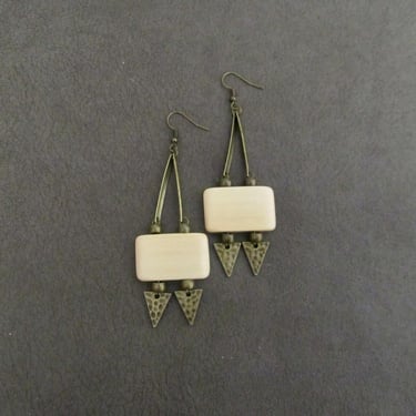 Large geometric wooden earrings, bronze dangle earrings, Afrocentric jewelry, African earrings, white earrings, mid century modern earrings2 