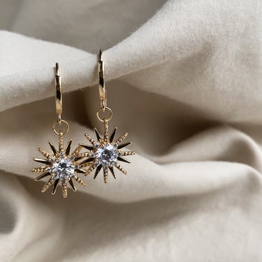huggie earrings | dainty gold hoops | star | north star hoops | dainty earrings | minimalist earrings | untarnish 