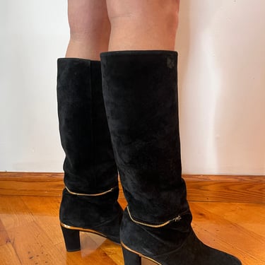 Vintage 70s 80s Black Suede Boots AMALFI Leather High Heeled Boots Pumps Shoes Size 8.5 38 Disco Knee High 1970s 1980s Gold Chain Buckle 