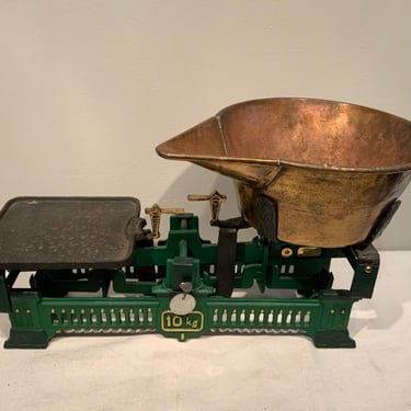 Antique Dutch Cast Iron Scale Copper Brass Pail 10kg 