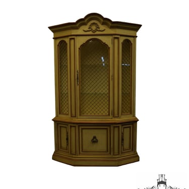 CENTURY FURNITURE French Provincial Cream / Off White Painted 51" Lighted Display China Cabinet 