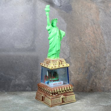 1970s Statue of Liberty Souvenir Snow Globe | New York City Snow Globe | World Trade Center | Empire State Building | Bixley Shop 