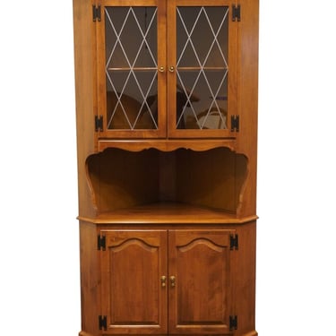 ETHAN ALLEN Heirloom Nutmeg Maple Colonial Early American Corner Cabinet 10-6046 