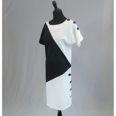 80s Black and White Dress - Geometric Angles - Asymmetric Buttons on One Side - Vintage 1980s - S 