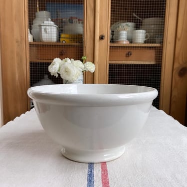 Beautiful rare find vintage Dutch ironstone mixing bowl 