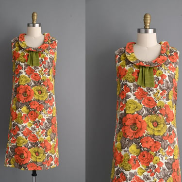 vintage 1960s Fall Floral Print Dress - Size Large 