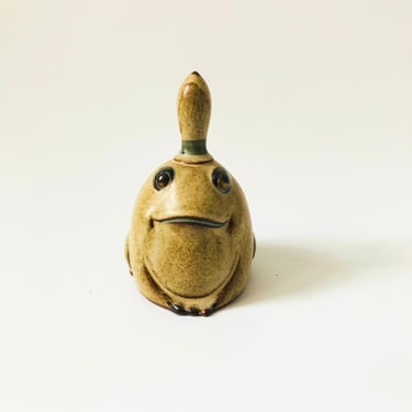 Pottery Frog Bell by UCTCI Japan 