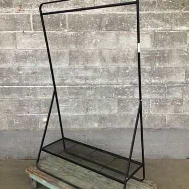 Black Clothes Rack w/ Shelf (Seattle)