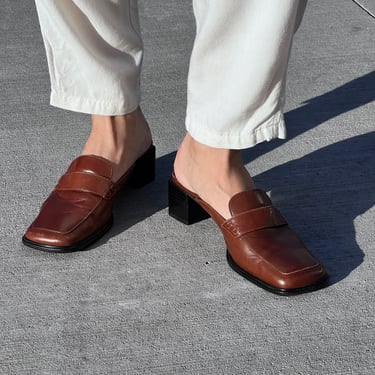 Vintage Cinnamon Leather Slip On Shoes