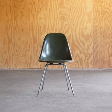Vintage Eames Green Shell Chair by Herman Miller 