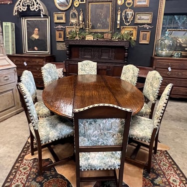 1880-1900 French oak drop leaf gate leg dining table 