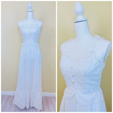 1970s Vintage Candi Jones White Eyelet Maxi Dress / 70s Floral Peplum Cotton Prairie Dress / Size XS 