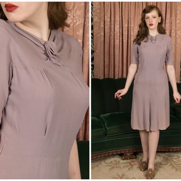 1940s  Dress - Vintage 40s Subtle Lilac Dress in Rayon Crepe with Bow 