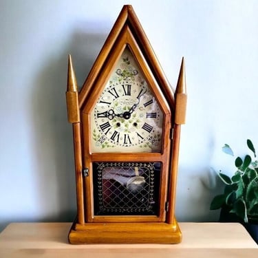 VINTAGE New England Clock Company timepiece Classic 8 Day Clock with Pendulum Heritage Inspired Wooden Pendulum Clock Charming Vintage Clock 