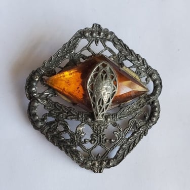 Victorian Filigree and Glass Brooch Pin - Victorian Accessories - Antique Jewelry 