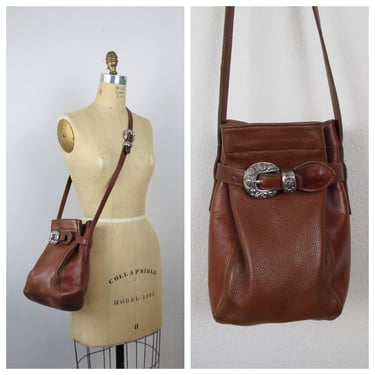 Vintage 1990s brown pebbled leather bucket bag, crossbody 