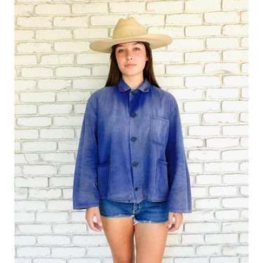 French Chore Coat // ombre vintage 70s faded hippy jean jacket boho hippie blouse shirt dress 1970s distressed denim work painters // O/S 