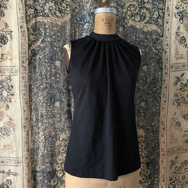 Vintage ‘60s Judy Bond black sleeveless mock turtleneck | Beatnik Aesthetic, zip back neck, shell top, S 