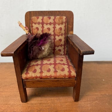 Vintage Dollhouse Mission Chair And Feather Duster, Arts And Crafts Doll Home, Hand Made, Upholstered, Miniatures, Library Study Chair 