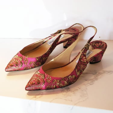 Vintage Jimmy Choo Gemma Metallic Brocade Slingbacks in Hot Pink + Gold sz 39 8.5 9 Pumps Low Kitten Heel Pointy 