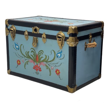 Free Shipping Within Continental US - Vintage Trunk by Regal Umbrella Co. 