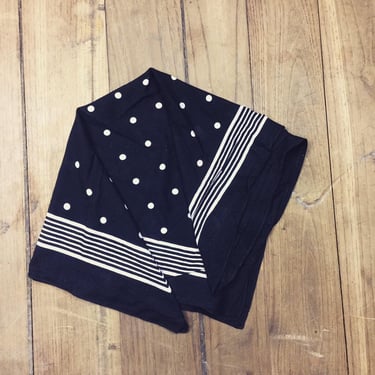 Small spotted Dutch dead stock bandana. Black  and white, Large spots. Softened in a special wash process 